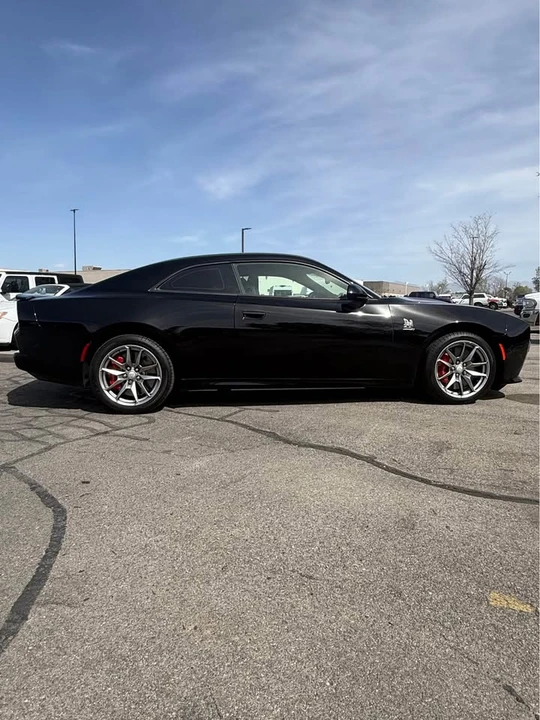 2025 Dodge Charger 8th Gen - Image 2 of 13