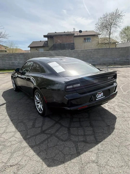 2025 Dodge Charger 8th Gen - Image 5 of 13