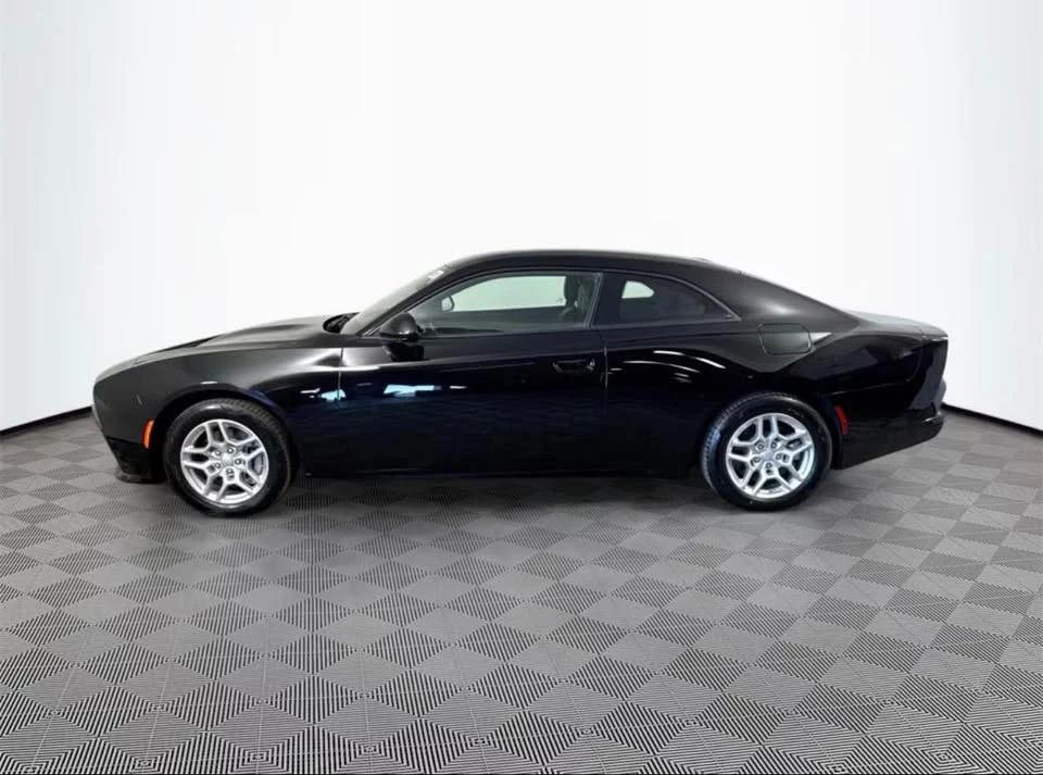 2025 Dodge Charger 8th Gen - Image 3 of 8