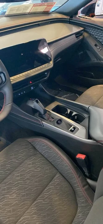 2025 Dodge Charger 8th Gen - Image 5 of 7