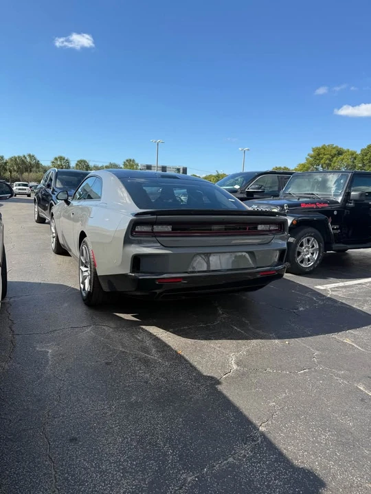 2025 Dodge Charger 8th Gen - Image 4 of 9