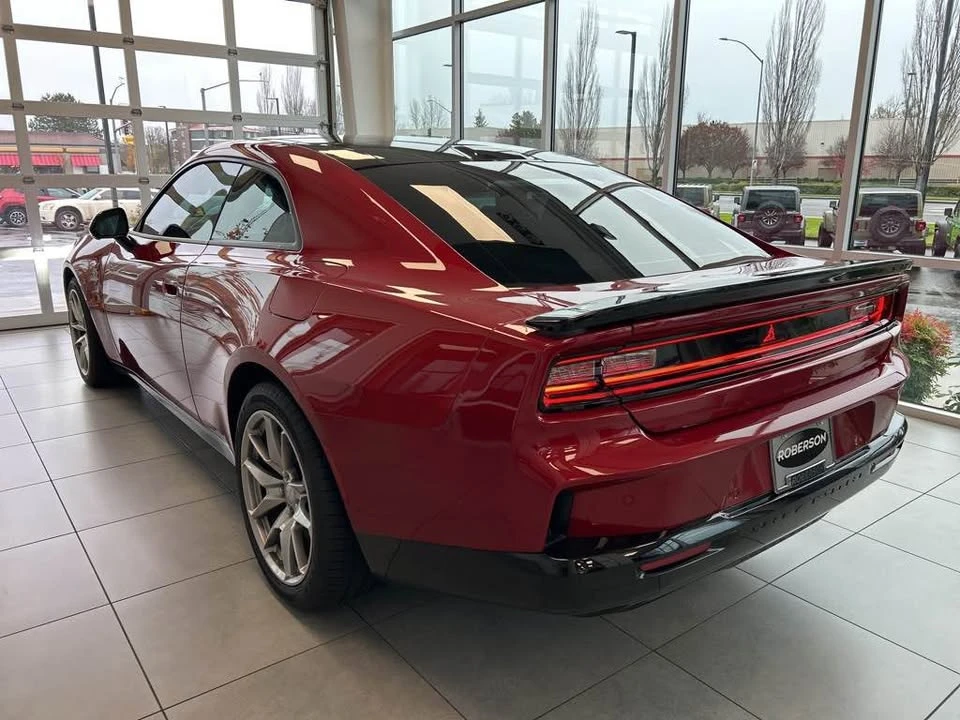 2025 Dodge Charger 8th Gen - Image 4 of 11