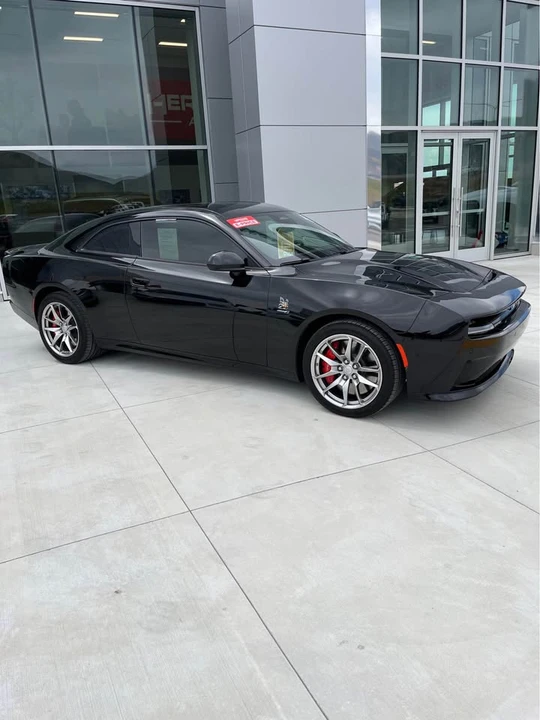 2025 Dodge Charger 8th Gen - Image 3 of 11