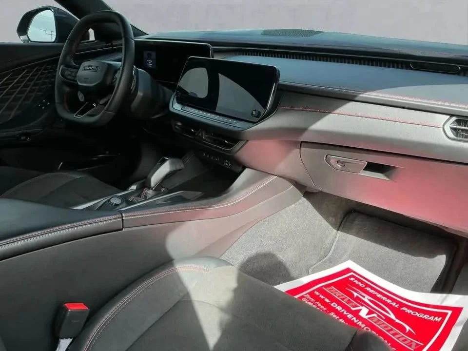 2025 Dodge Charger 8th Gen - Image 14 of 19