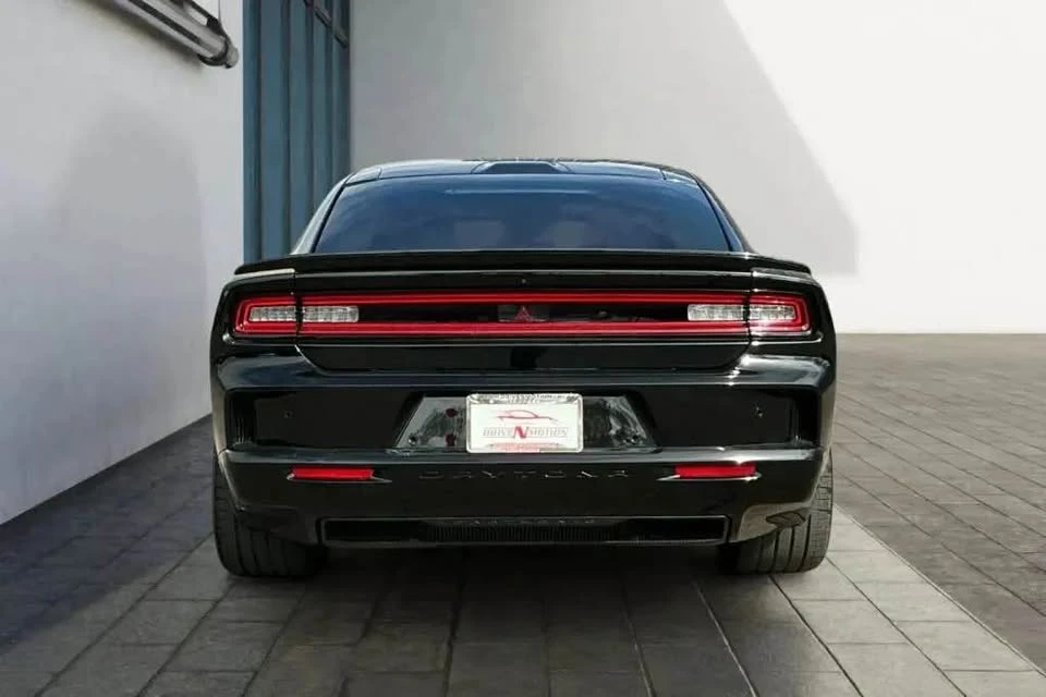 2025 Dodge Charger 8th Gen - Image 4 of 19