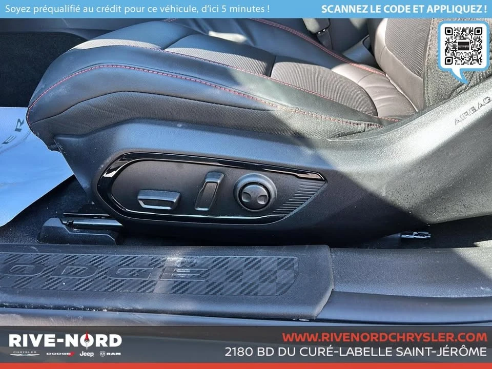 2025 Dodge Charger 8th Gen - Image 9 of 10