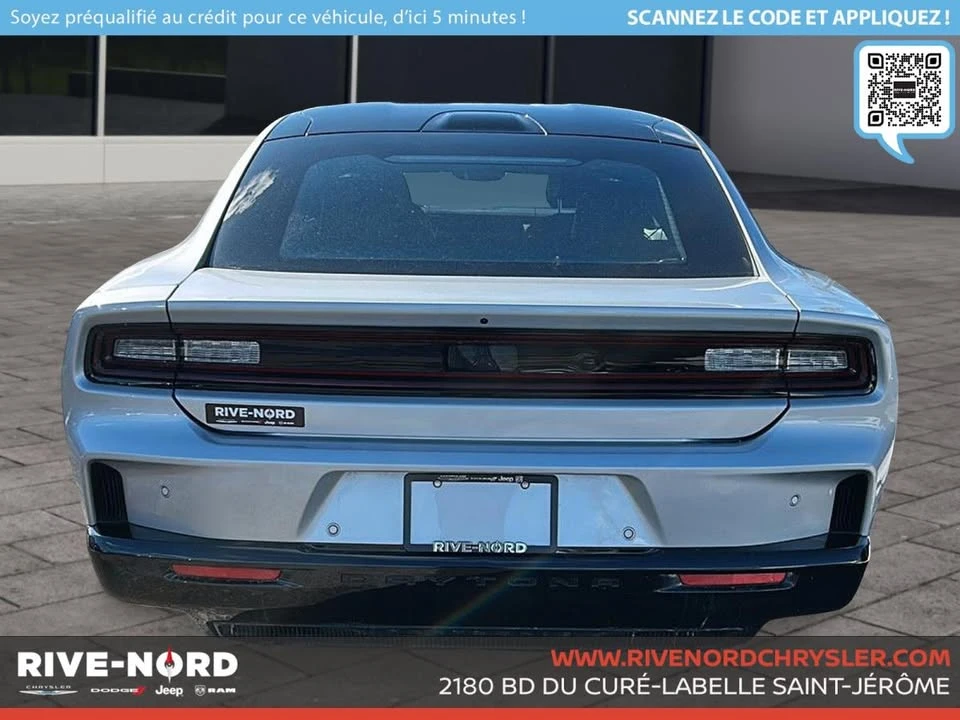2025 Dodge Charger 8th Gen - Image 3 of 10