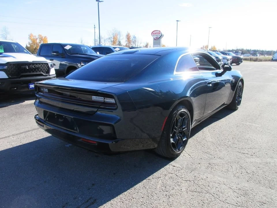 2025 Dodge Charger 8th Gen - Image 4 of 19
