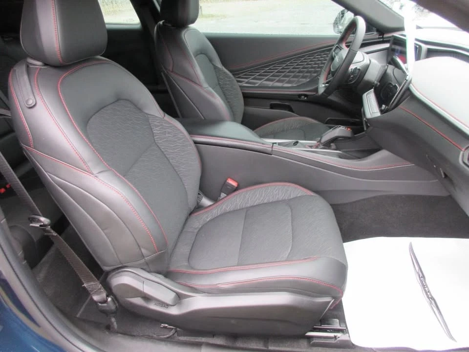 2025 Dodge Charger 8th Gen - Image 10 of 19