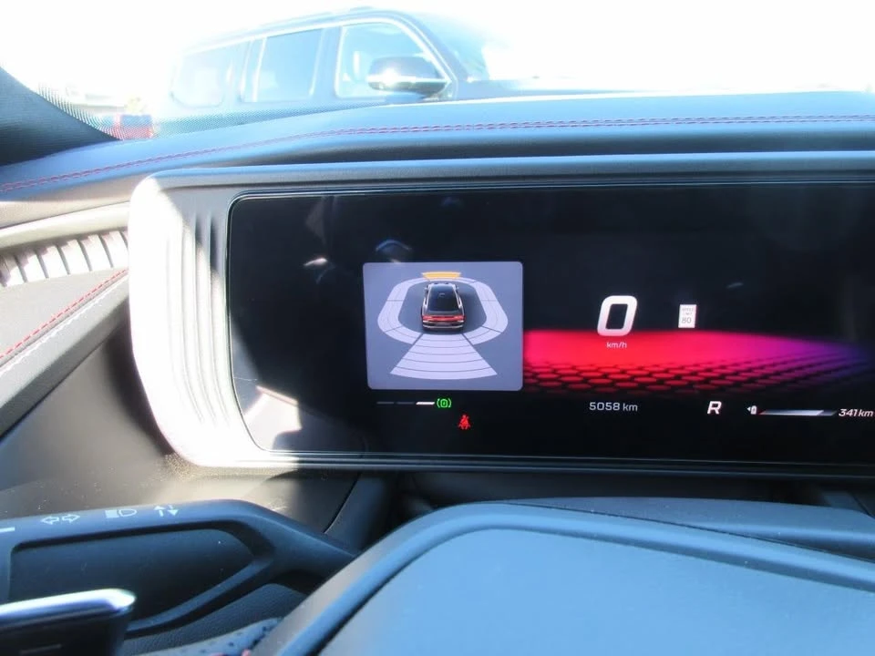 2025 Dodge Charger 8th Gen - Image 16 of 19