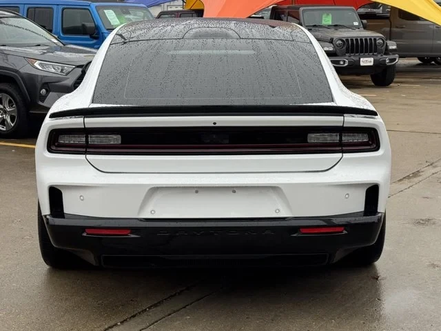 2025 Dodge Charger 8th Gen - Image 5 of 19