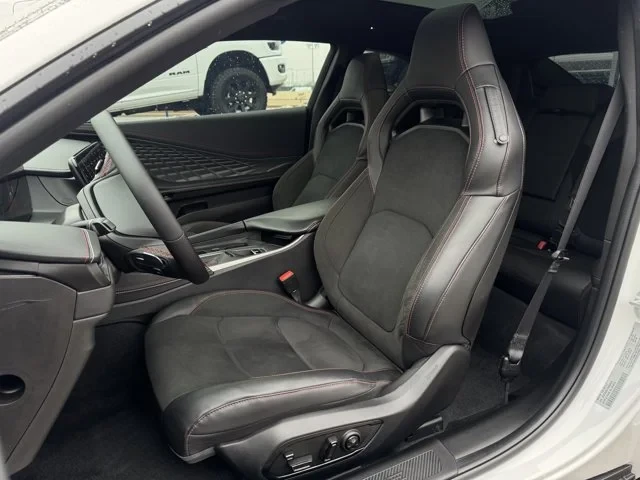 2025 Dodge Charger 8th Gen - Image 11 of 19