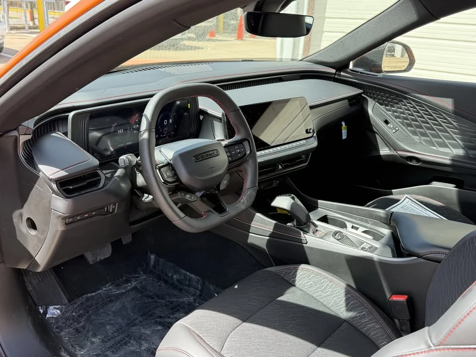 2025 Dodge Charger 8th Gen - Image 16 of 20