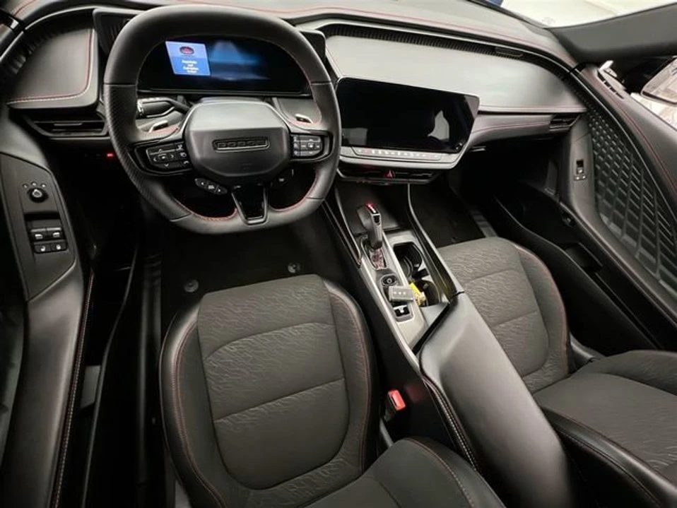 2025 Dodge Charger 8th Gen - Image 2 of 10