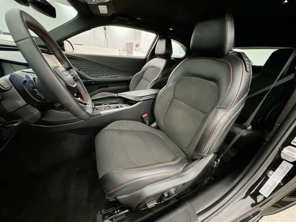 2025 Dodge Charger 8th Gen - Image 9 of 10