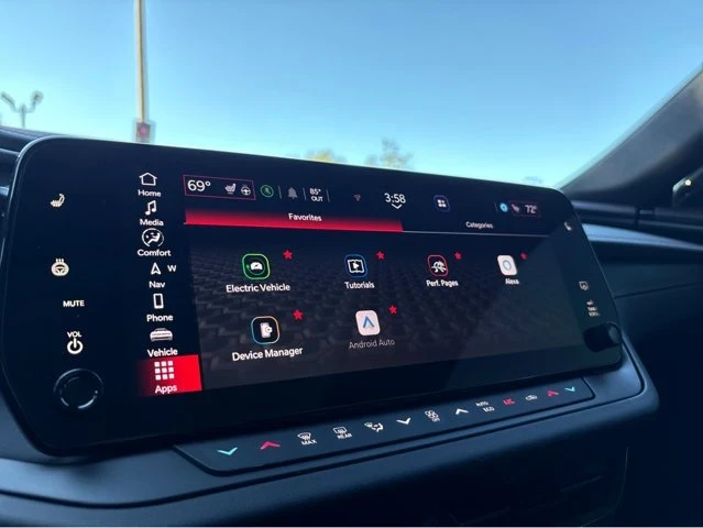 2025 Dodge Charger 8th Gen - Image 13 of 18