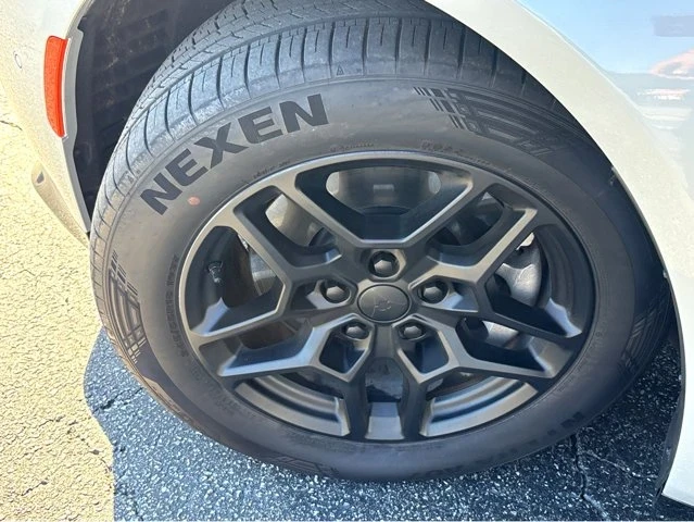 2025 Dodge Charger 8th Gen - Image 7 of 18