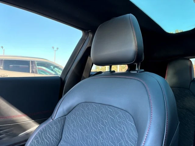 2025 Dodge Charger 8th Gen - Image 16 of 18