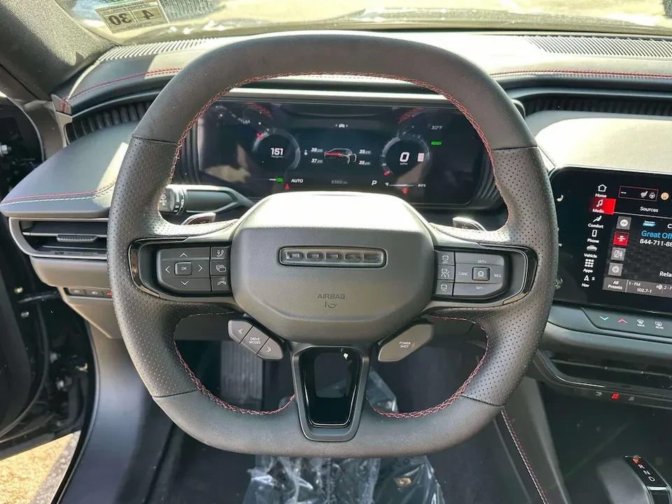 2025 Dodge Charger 8th Gen - Image 9 of 10