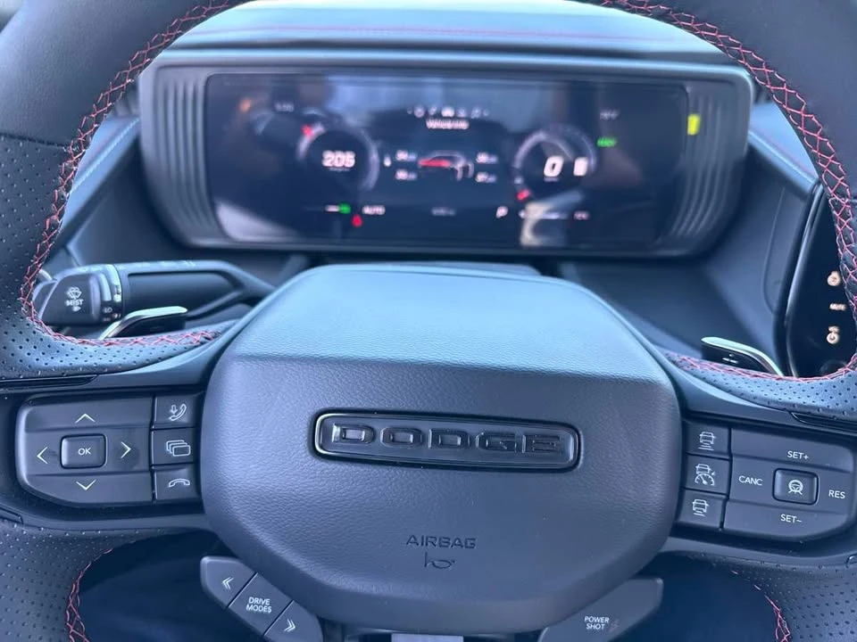 2025 Dodge Charger 8th Gen - Image 8 of 17