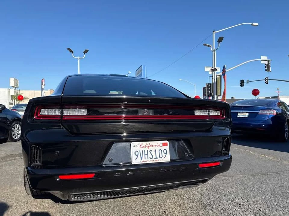 2025 Dodge Charger 8th Gen - Image 17 of 17