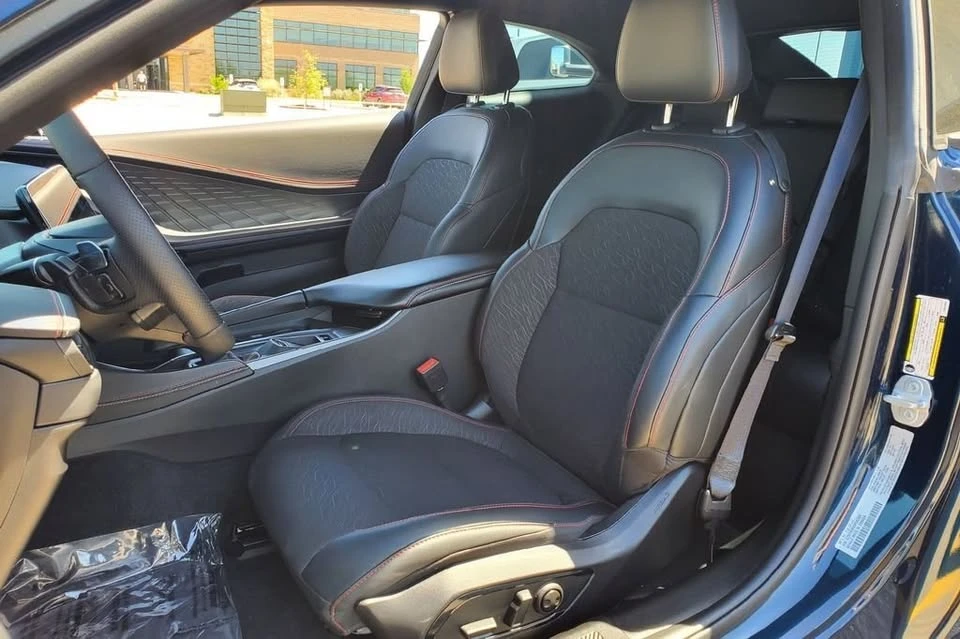 2025 Dodge Charger 8th Gen - Image 12 of 20
