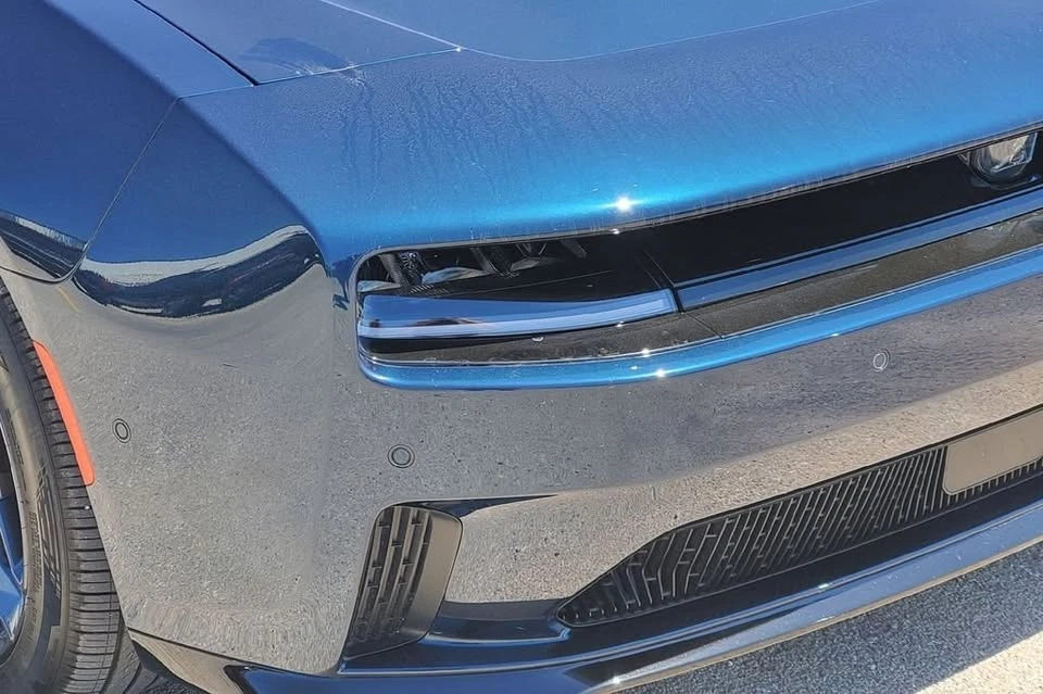 2025 Dodge Charger 8th Gen - Image 2 of 20