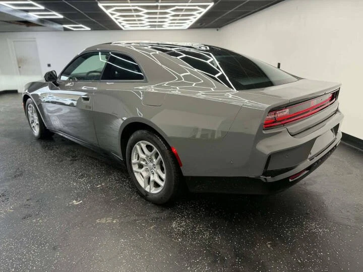 2025 Dodge Charger 8th Gen - Image 4 of 14