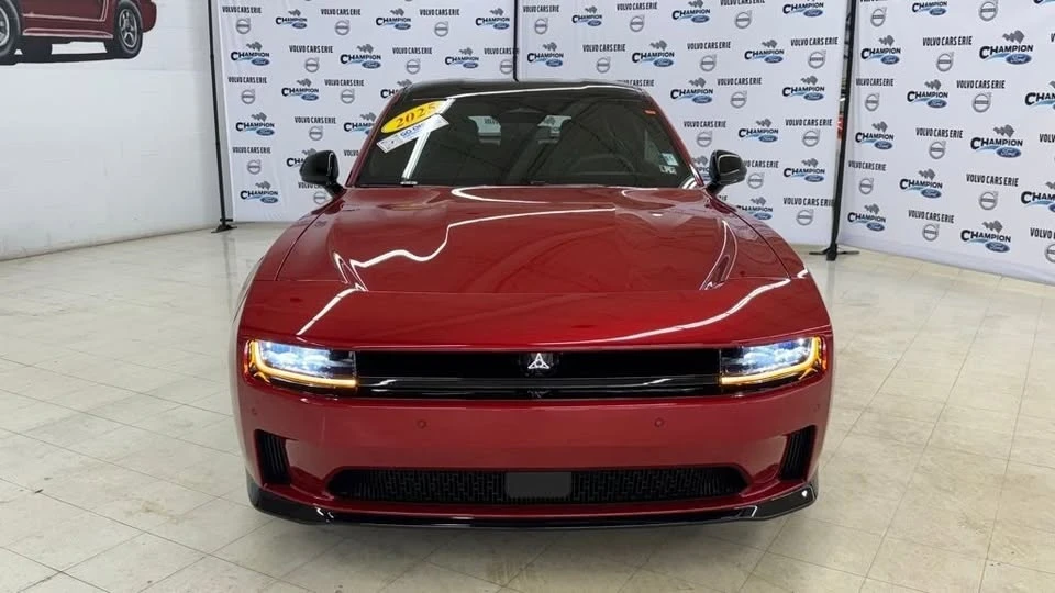 2025 Dodge Charger 8th Gen - Image 2 of 4