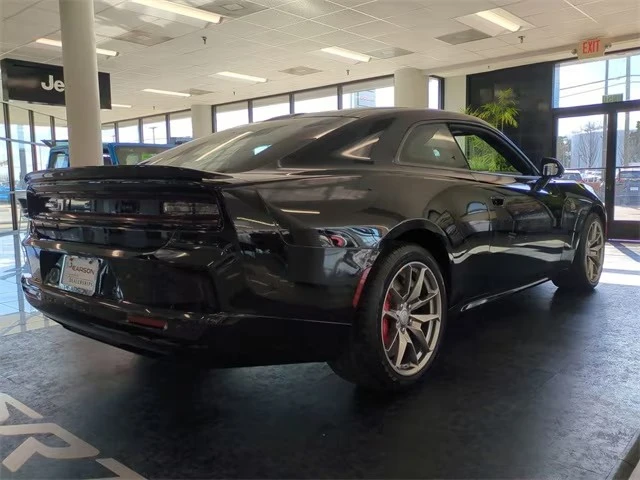 2025 Dodge Charger 8th Gen - Image 3 of 20