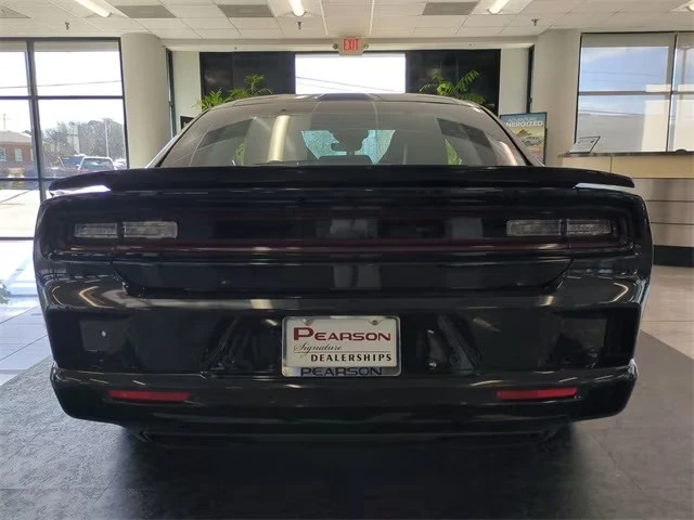 2025 Dodge Charger 8th Gen - Image 4 of 20