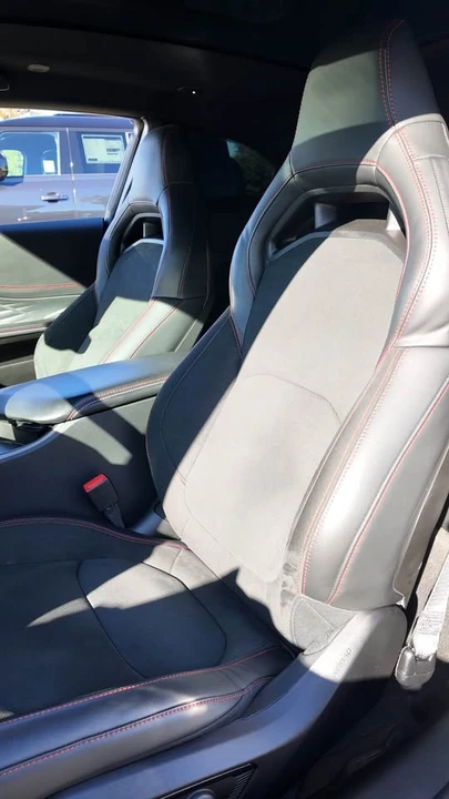 2025 Dodge Charger 8th Gen - Image 11 of 18