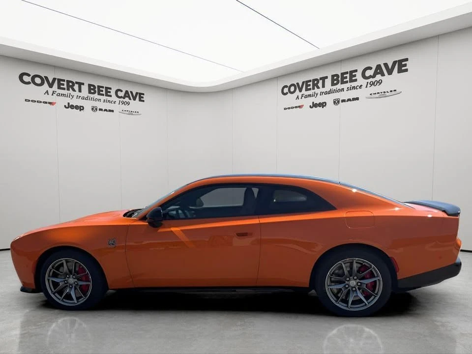 2025 Dodge Charger 8th Gen - Image 6 of 20