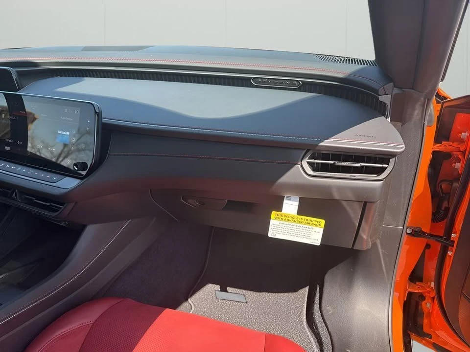 2025 Dodge Charger 8th Gen - Image 12 of 20