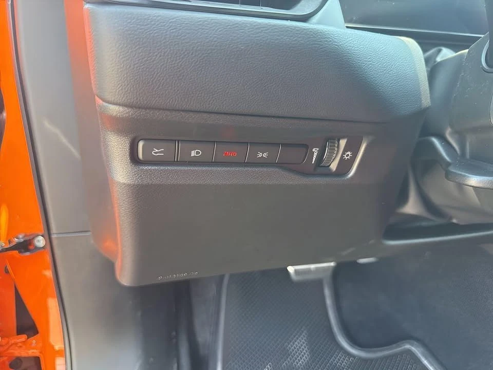 2025 Dodge Charger 8th Gen - Image 19 of 20