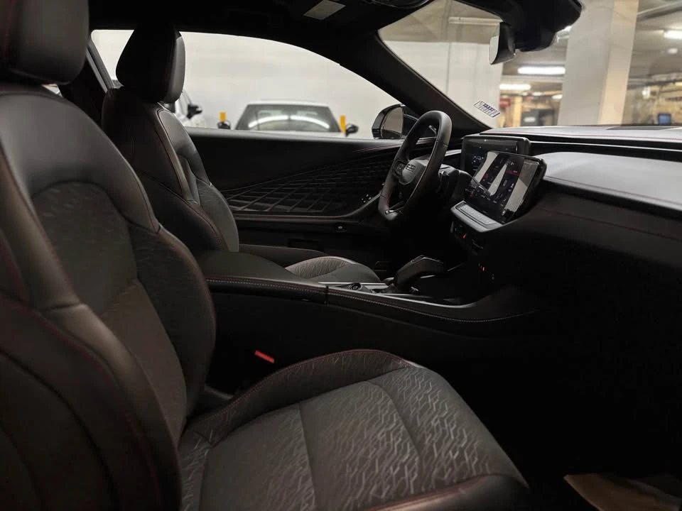 2025 Dodge Charger 8th Gen - Image 10 of 13