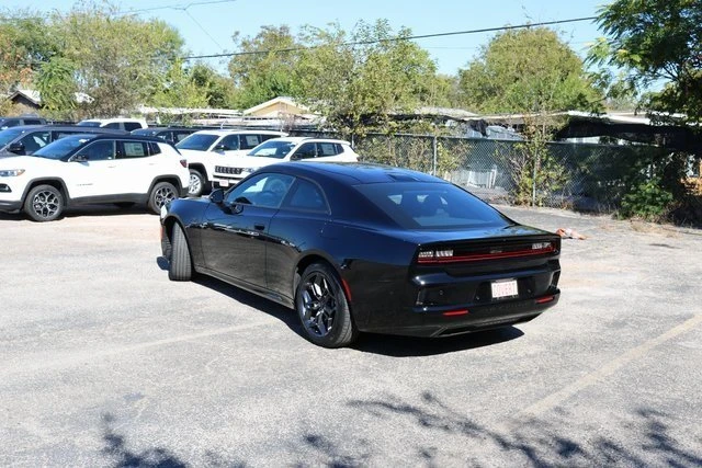 2025 Dodge Charger 8th Gen - Image 3 of 19