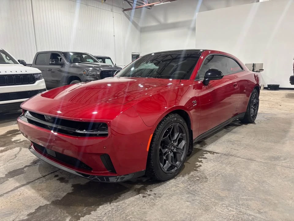 2025 Dodge Charger 8th Gen - Image 4 of 7