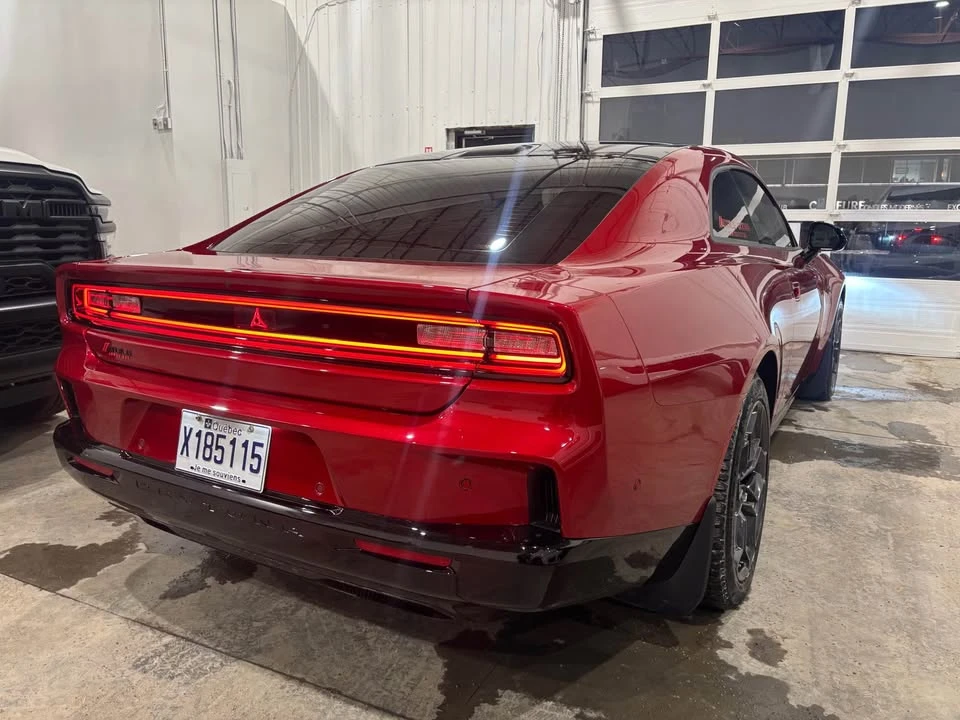 2025 Dodge Charger 8th Gen - Image 3 of 7
