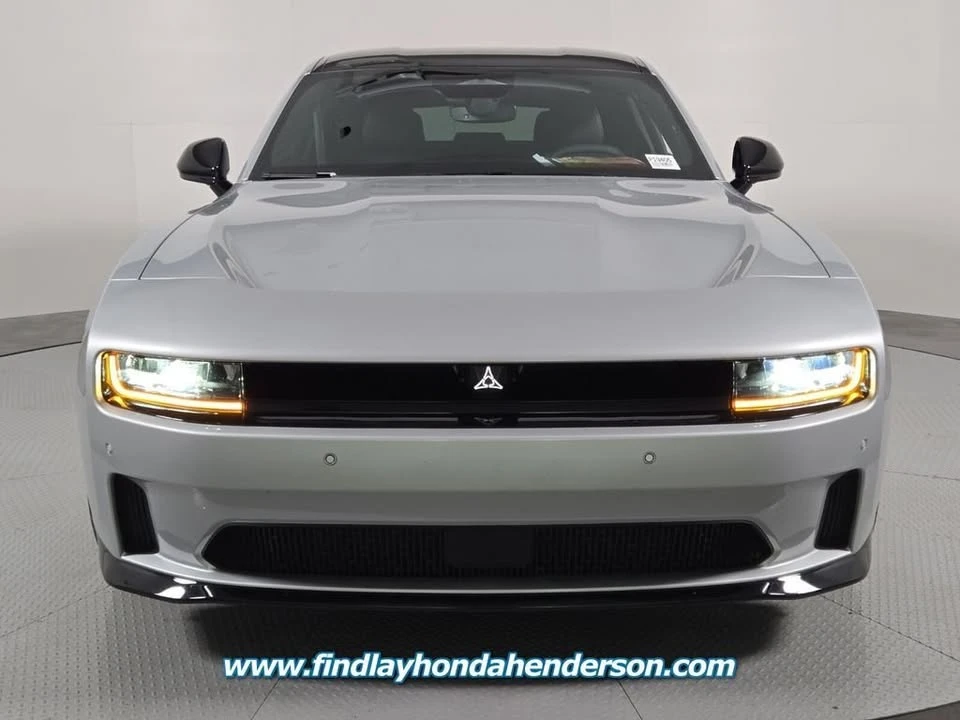 2025 Dodge Charger 8th Gen - Image 7 of 18