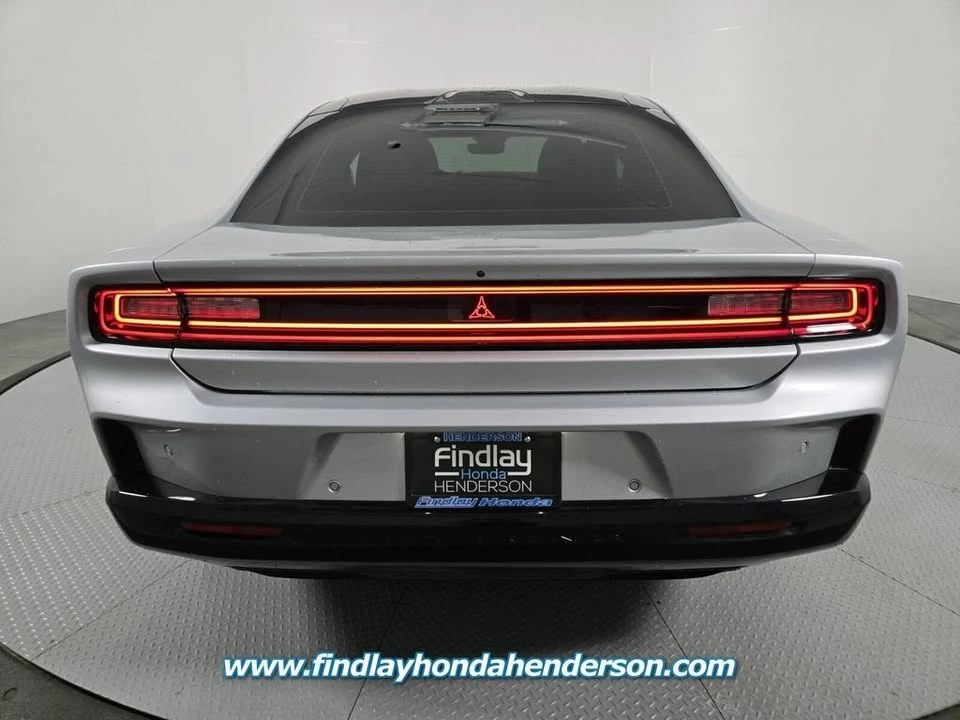 2025 Dodge Charger 8th Gen - Image 5 of 18