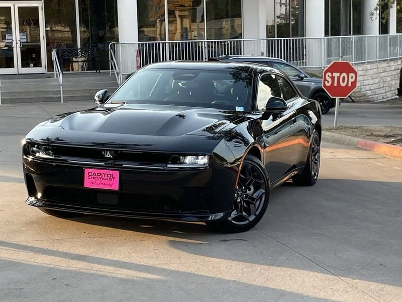 2025 Dodge Charger 8th Gen - Image 2 of 20