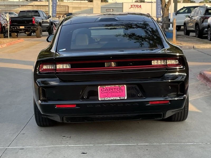 2025 Dodge Charger 8th Gen - Image 5 of 20