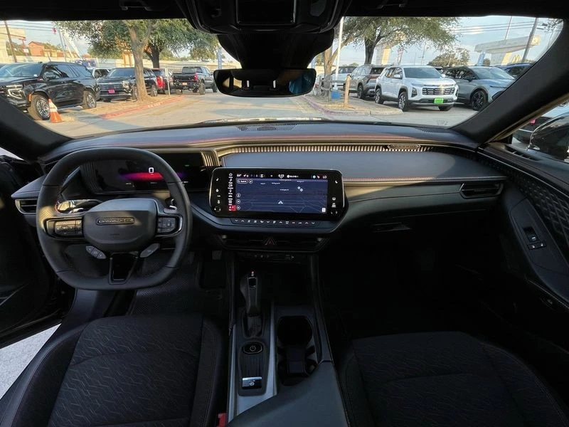 2025 Dodge Charger 8th Gen - Image 9 of 20