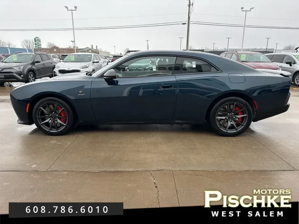 2025 Dodge Charger 8th Gen - Image 4 of 20