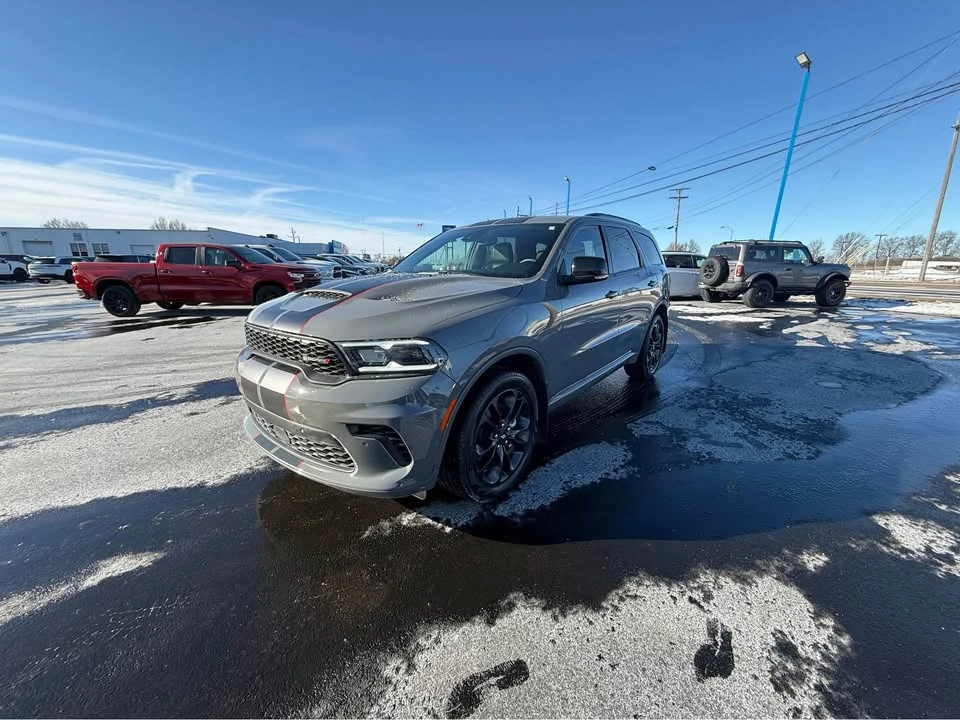2025 Dodge Durango 3rd Gen - Image 2 of 15