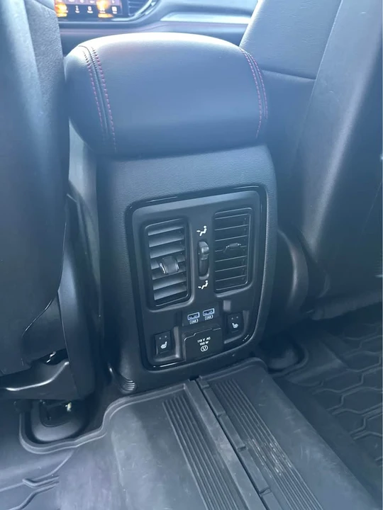 2025 Dodge Durango 3rd Gen - Image 11 of 15