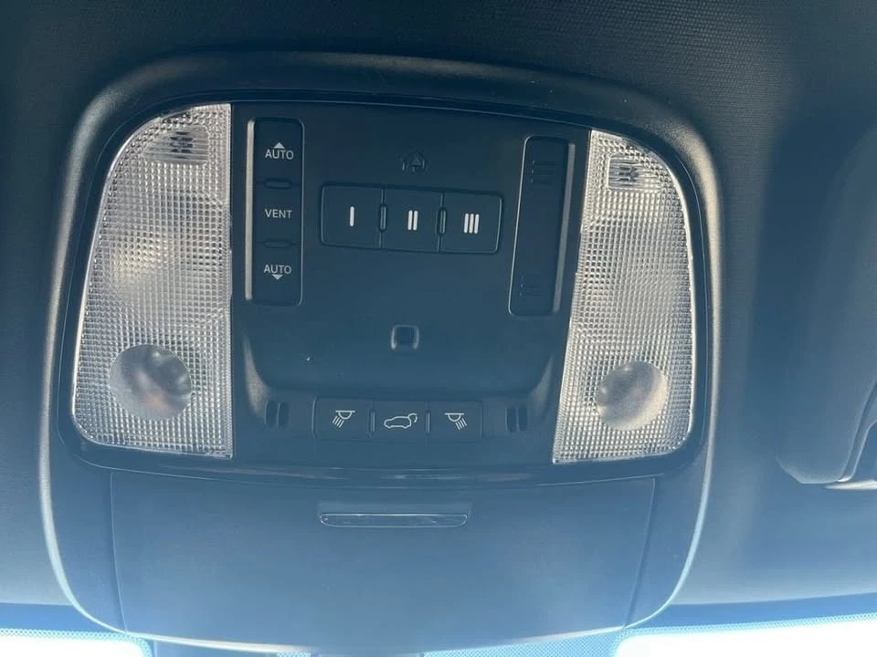 2025 Dodge Challenger SRT Hellcat 3rd Gen - Image 7 of 20