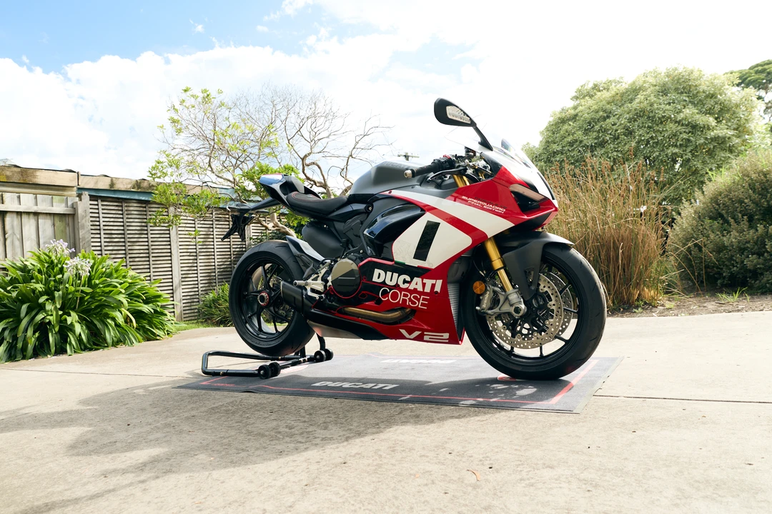 2025 Ducati V2 - Image 10 of 21