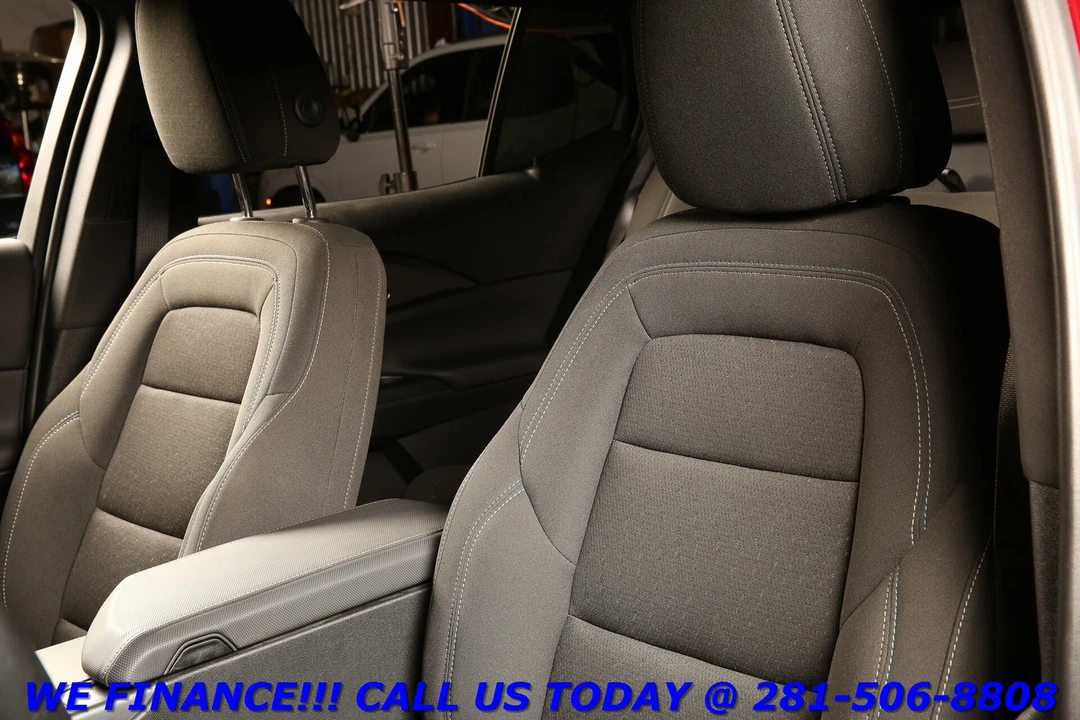 2025 Chevrolet Equinox - Image 13 of 21